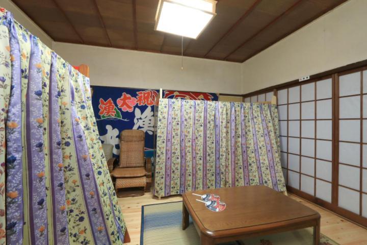 Pikaichi Second Hotel Goto Buitenkant foto